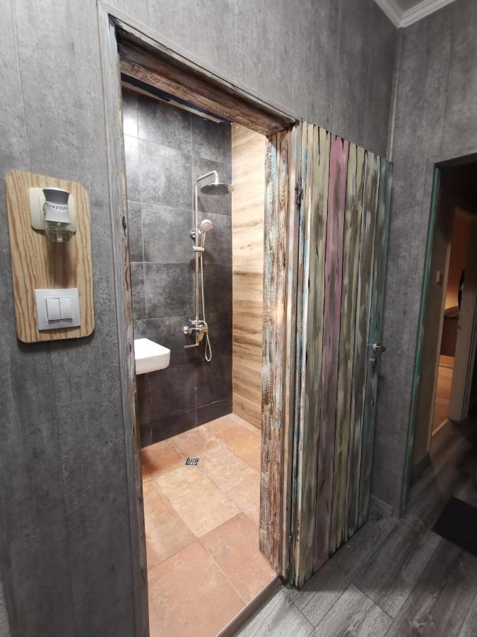 Homey Art Apartment Next To Drujba Lake Metro Stations And Bul.Tsarigradsko Shose Sofia Exterior foto